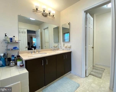 30 Claver Hill Way - Photo Thumbnail 16