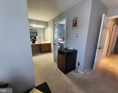 504 Parliament Road - Photo Thumbnail 16