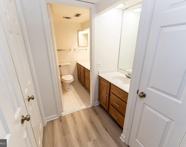 227 Canal Park Drive - Photo Thumbnail 32