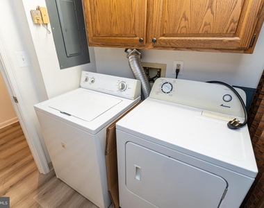 227 Canal Park Drive - Photo Thumbnail 12