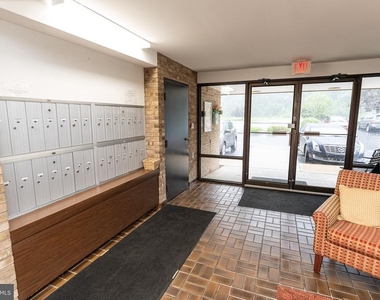 227 Canal Park Drive - Photo Thumbnail 3