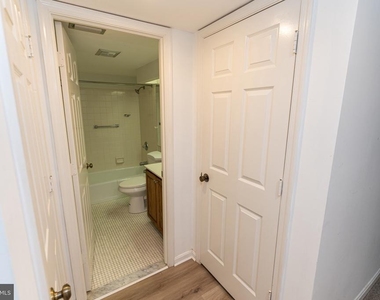 227 Canal Park Drive - Photo Thumbnail 43
