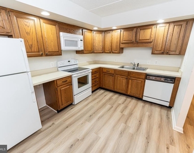 227 Canal Park Drive - Photo Thumbnail 22