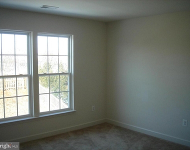 11225 Suffolk Drive - Photo Thumbnail 21