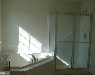 11225 Suffolk Drive - Photo Thumbnail 20