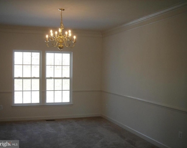 11225 Suffolk Drive - Photo Thumbnail 5