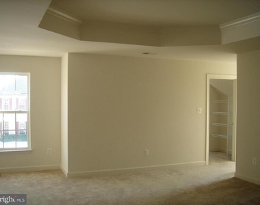 11225 Suffolk Drive - Photo Thumbnail 17