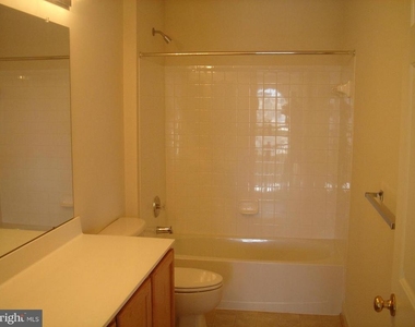 11225 Suffolk Drive - Photo Thumbnail 24