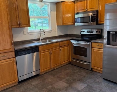 7431 Shady Glen Terrace - Photo Thumbnail 6