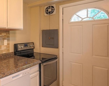 7737 Greymont Street - Photo Thumbnail 6