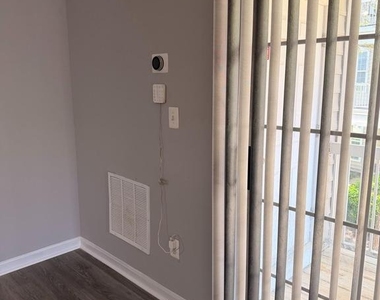14401 Hampshire Hall Court - Photo Thumbnail 9