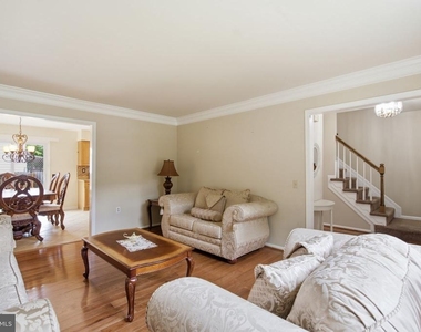 10205 Balsamwood Drive - Photo Thumbnail 3