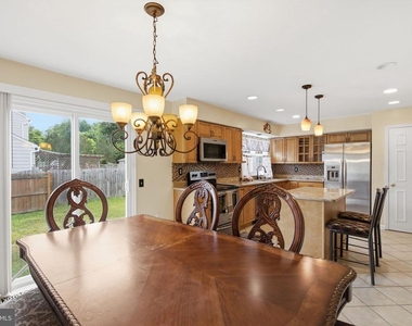 10205 Balsamwood Drive - Photo Thumbnail 6