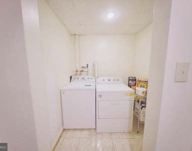 3308 Heidi Lane - Photo Thumbnail 7