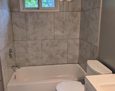 5504 Kirby Street - Photo Thumbnail 3