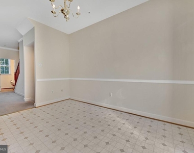 5428 Marshalls Choice Drive - Photo Thumbnail 3