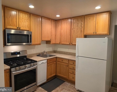 4700 Red Fox Road - Photo Thumbnail 4
