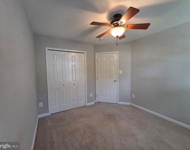 10410 Damascus Park Lane - Photo Thumbnail 20