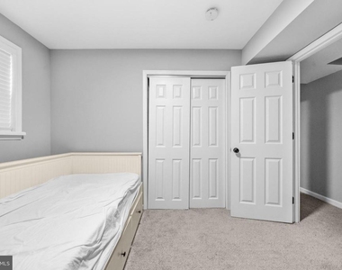 17624 Lindstrom Court - Photo Thumbnail 9