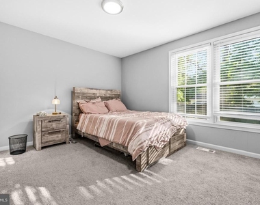17624 Lindstrom Court - Photo Thumbnail 6
