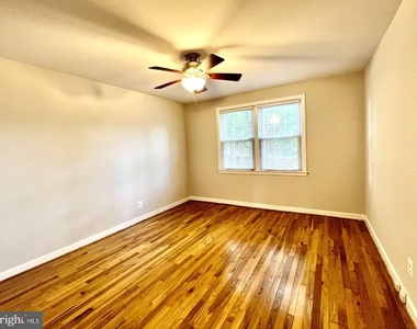 2207 Washington Avenue - Photo Thumbnail 10