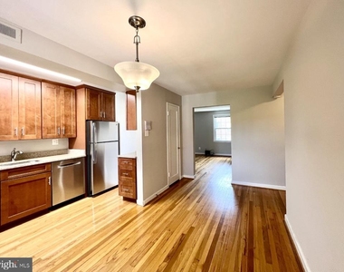 2207 Washington Avenue - Photo Thumbnail 3