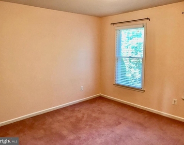 22008 Ivy Leaf Drive - Photo Thumbnail 15