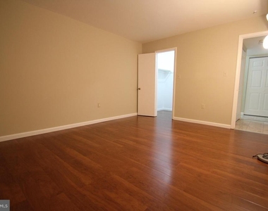 14430 Parkvale Road - Photo Thumbnail 11