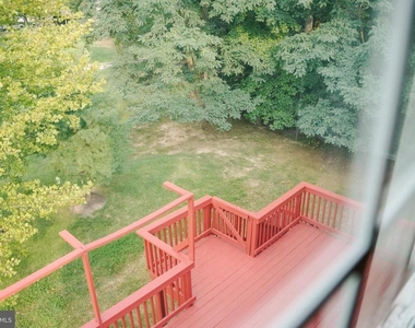9013 Melody Drive - Photo Thumbnail 21