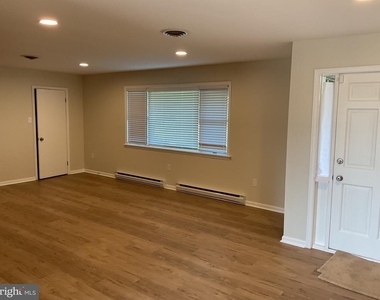 5124 Cap Stine Road - Photo Thumbnail 3