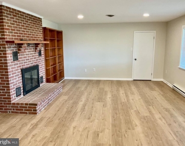 5124 Cap Stine Road - Photo Thumbnail 15