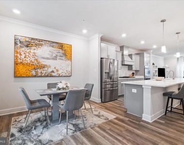 1309 Crampton Place - Photo Thumbnail 13