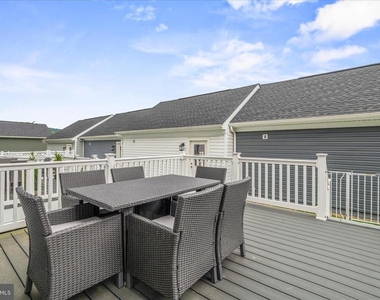 1309 Crampton Place - Photo Thumbnail 33