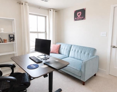 6131 Aster View Lane - Photo Thumbnail 19