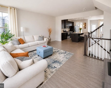 6131 Aster View Lane - Photo Thumbnail 2
