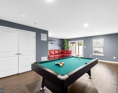 5758 Barts Way - Photo Thumbnail 18