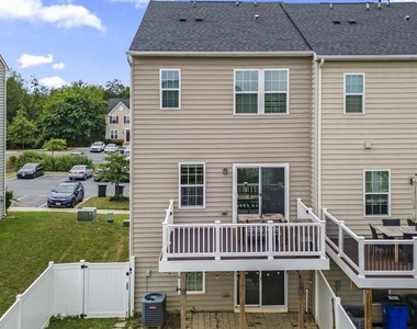 5758 Barts Way - Photo Thumbnail 26