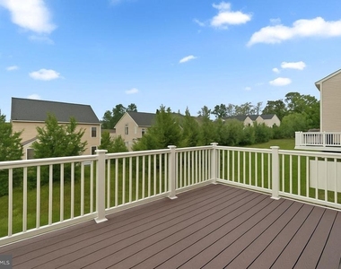5758 Barts Way - Photo Thumbnail 23