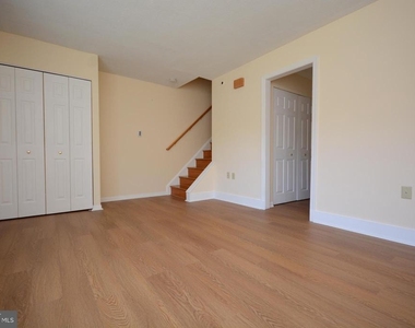 7316 E Springbrook Court - Photo Thumbnail 12