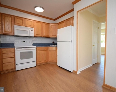 7316 E Springbrook Court - Photo Thumbnail 5