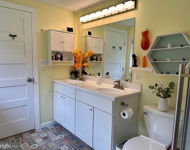 2485 Fenwick Circle - Photo Thumbnail 17