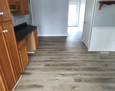 8027 Shore Road - Photo Thumbnail 9