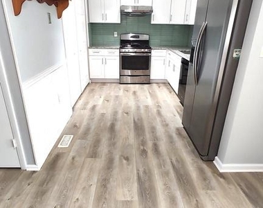 8027 Shore Road - Photo Thumbnail 3