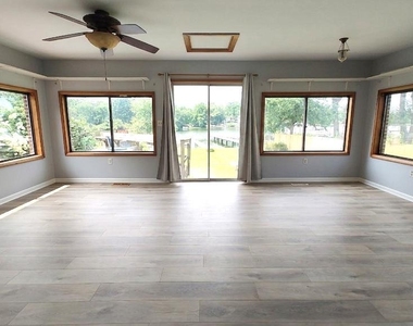 8027 Shore Road - Photo Thumbnail 10