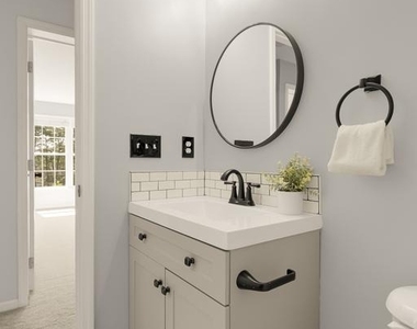 1831 Clarke Boulevard - Photo Thumbnail 34