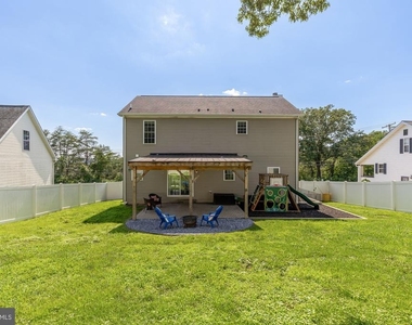 1831 Clarke Boulevard - Photo Thumbnail 45
