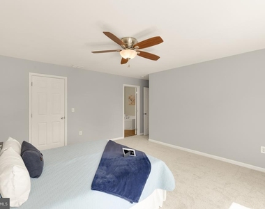 1831 Clarke Boulevard - Photo Thumbnail 24