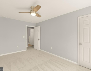 1831 Clarke Boulevard - Photo Thumbnail 17