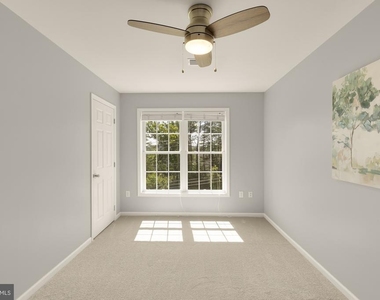 1831 Clarke Boulevard - Photo Thumbnail 18
