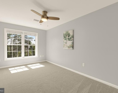 1831 Clarke Boulevard - Photo Thumbnail 31